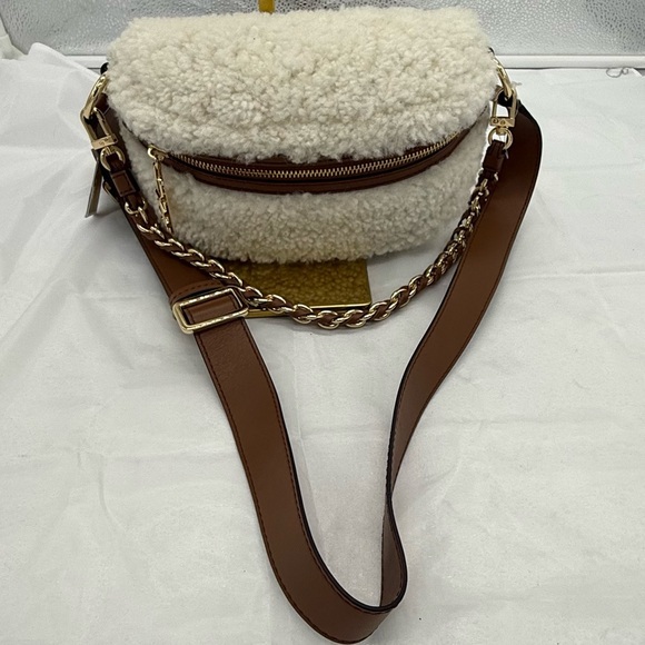 MICHAEL KORS Slater Extra-Small Shearling Sling Pack - Picture 1 of 4